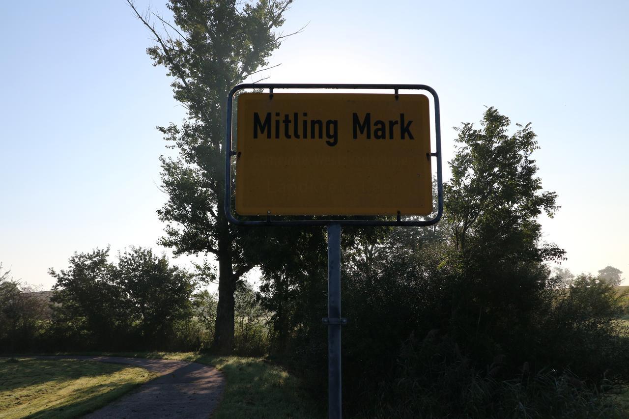 Faehrhaus Mitling Mark Westoverledingen Exterior photo